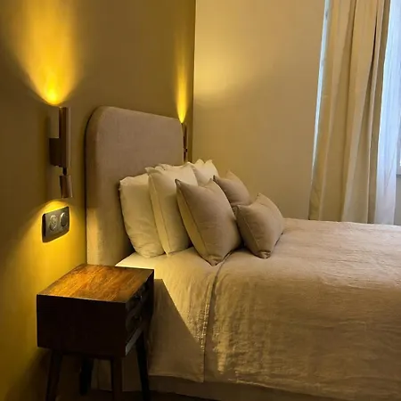 Hotel Foch-3