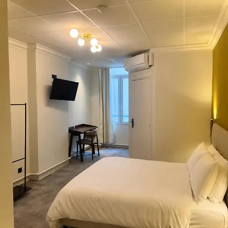 Hotel Foch-2